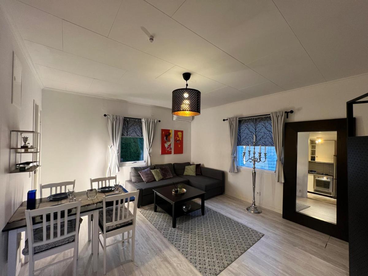 شقة Fresh And Cozy Little House 45Km In Taby ستوكهولم المظهر الخارجي الصورة